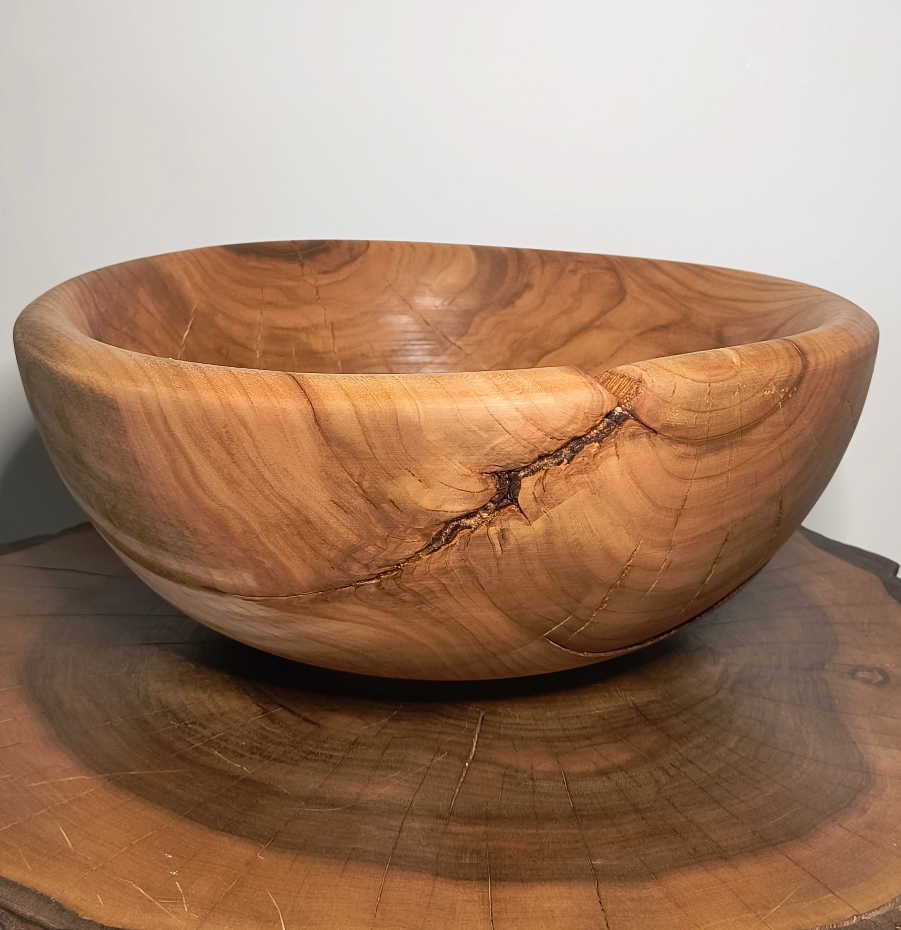 Miska z drewna czereśni na owoce - ręcznie toczona