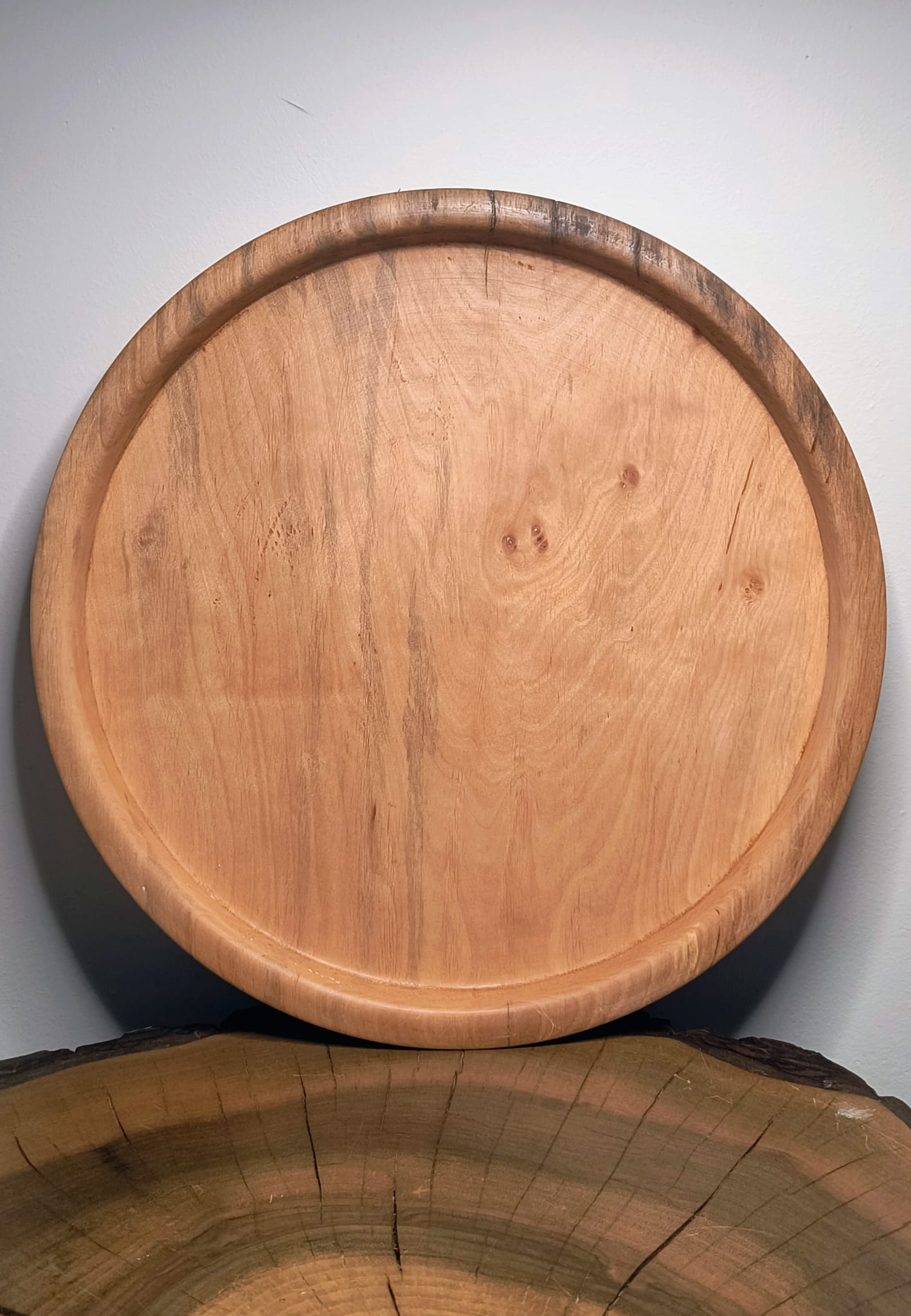 Patera z drewna olchy na przekąski i pomarańcze