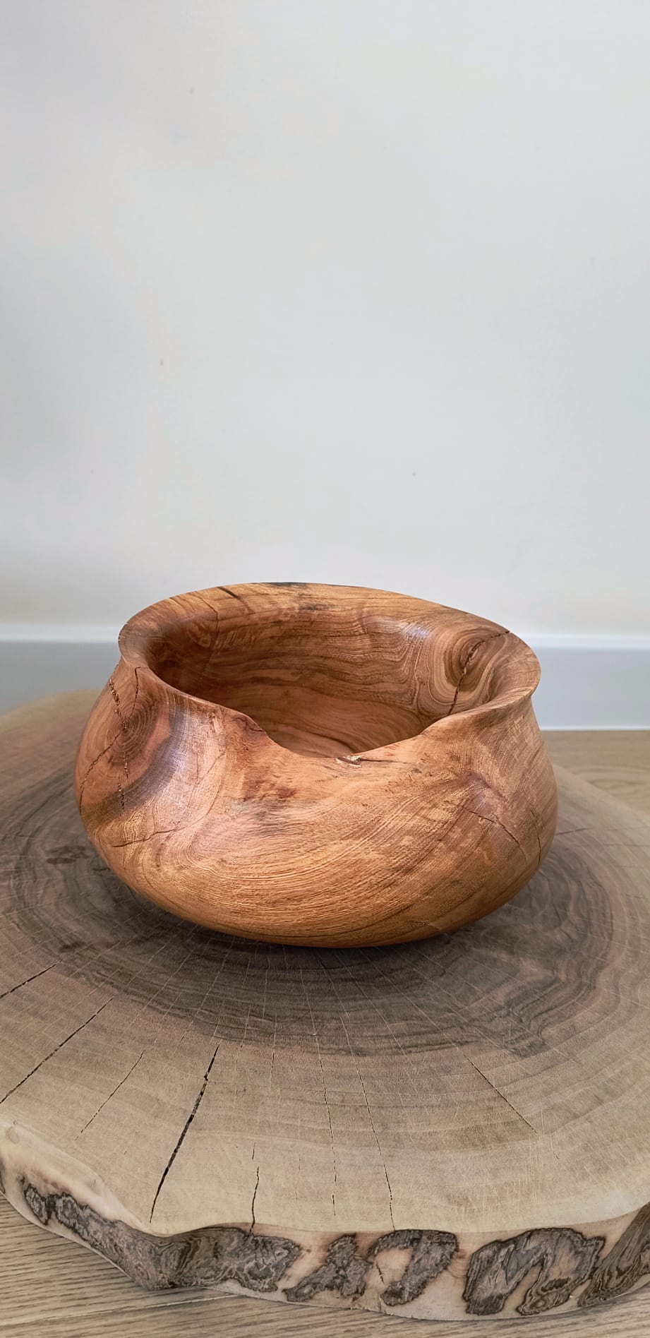 Miska wiedźmy z drewna czereśni